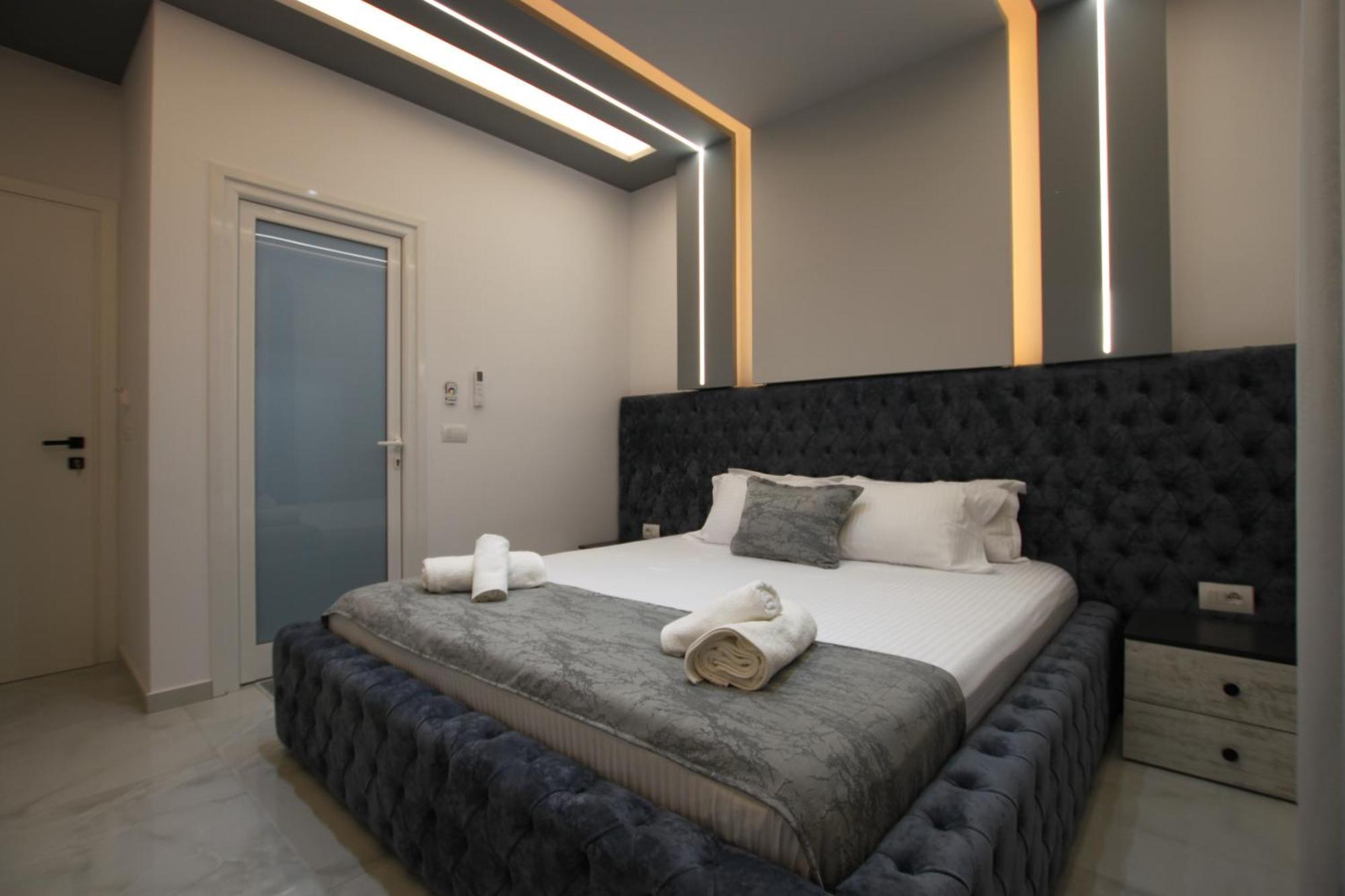 Vila Roxhest Sarandë 外观 照片