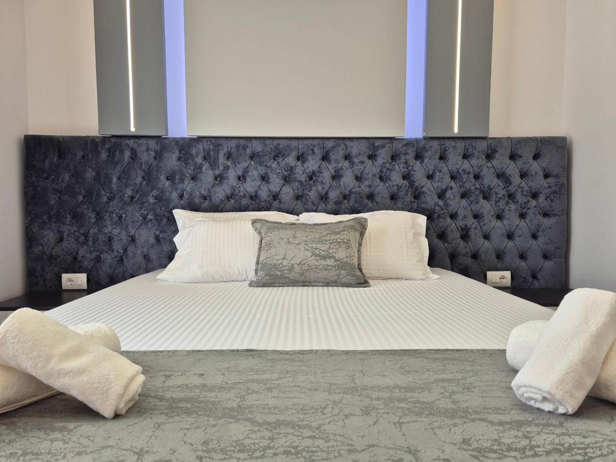 Vila Roxhest Sarandë 外观 照片
