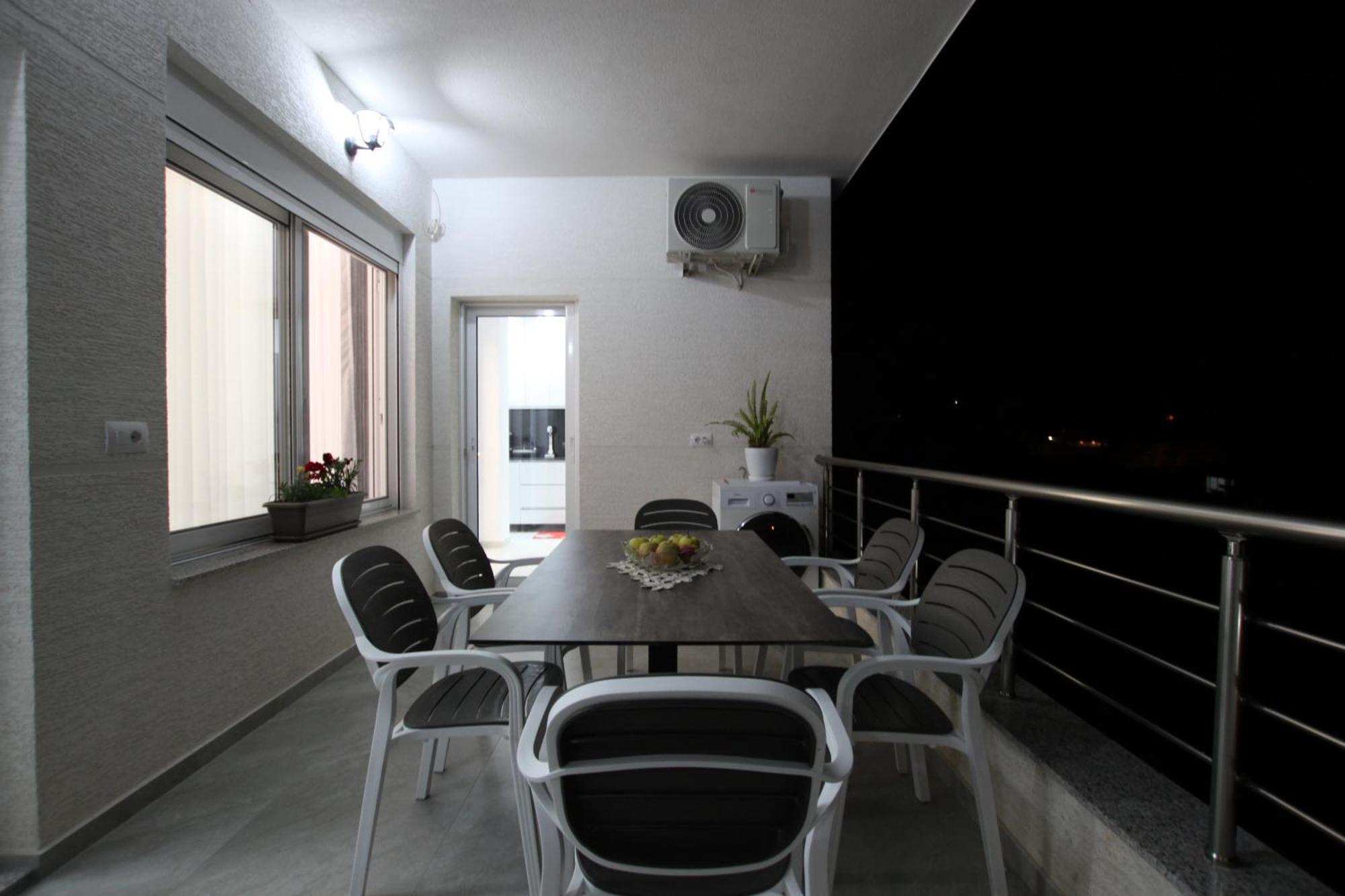 Vila Roxhest Sarandë 外观 照片