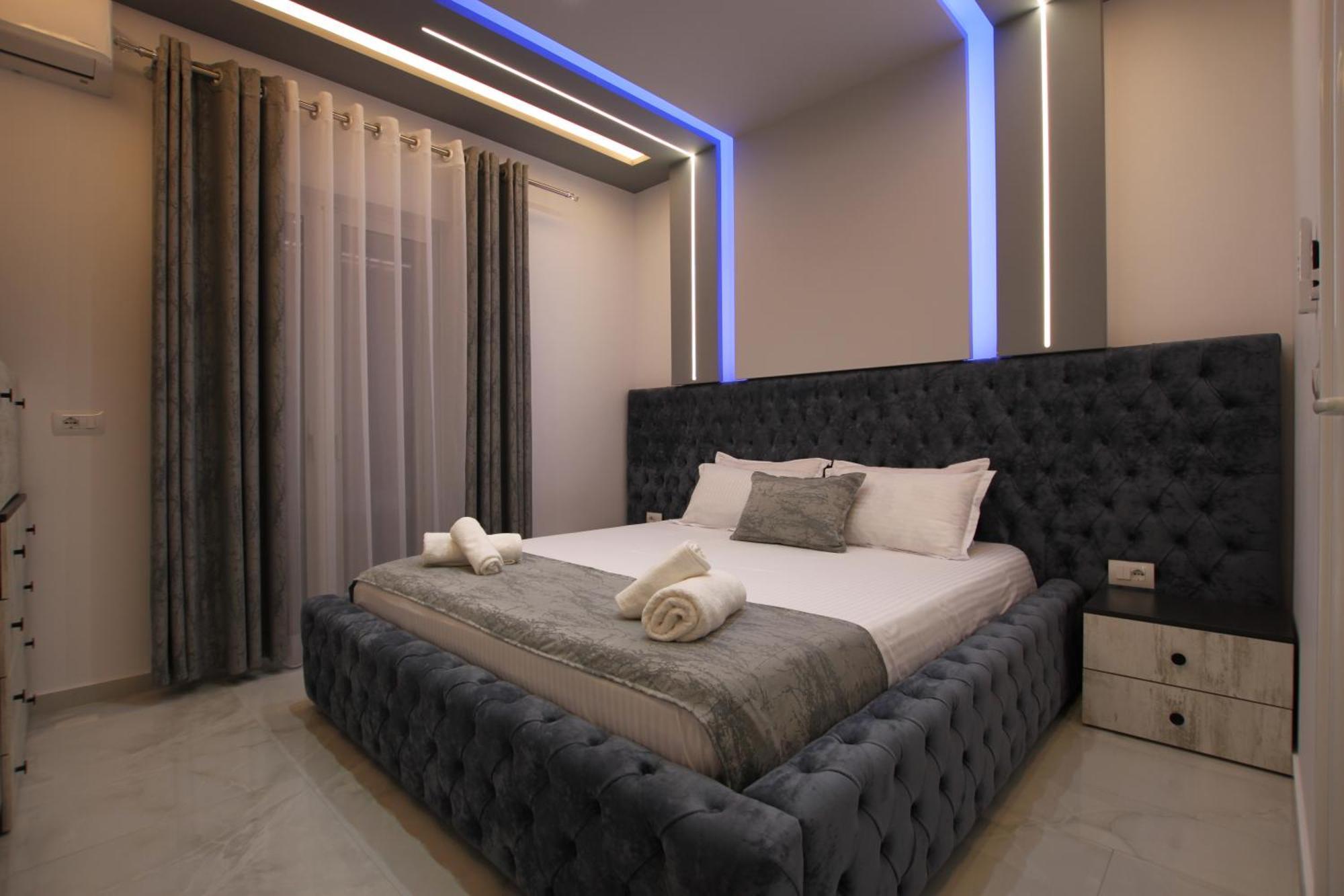 Vila Roxhest Sarandë 外观 照片