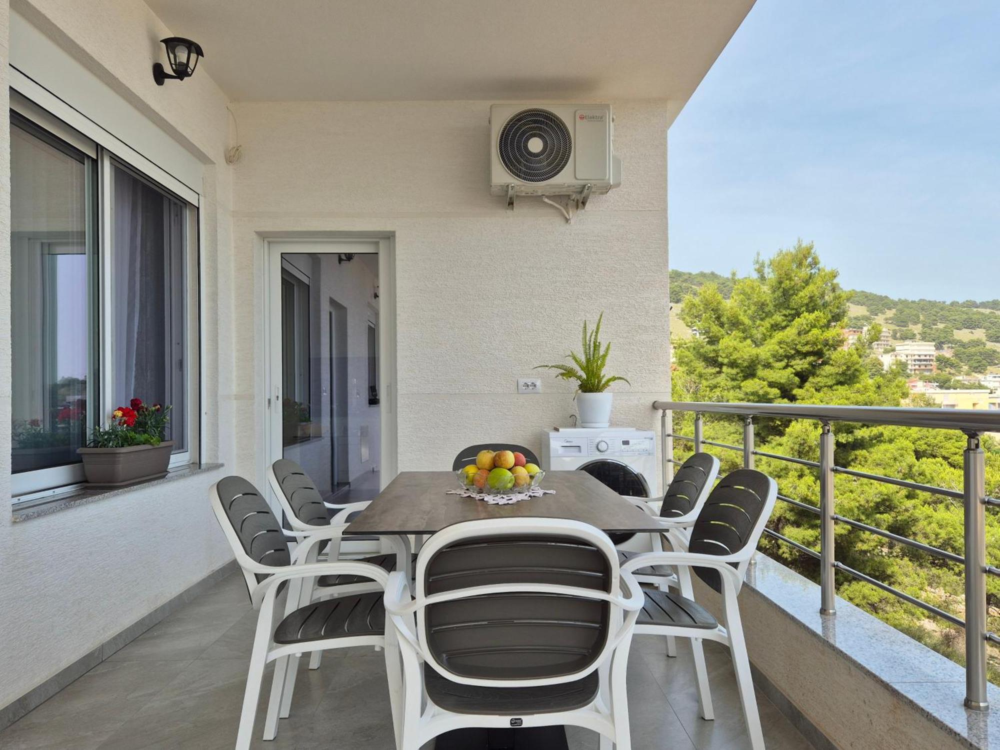 Vila Roxhest Sarandë 外观 照片